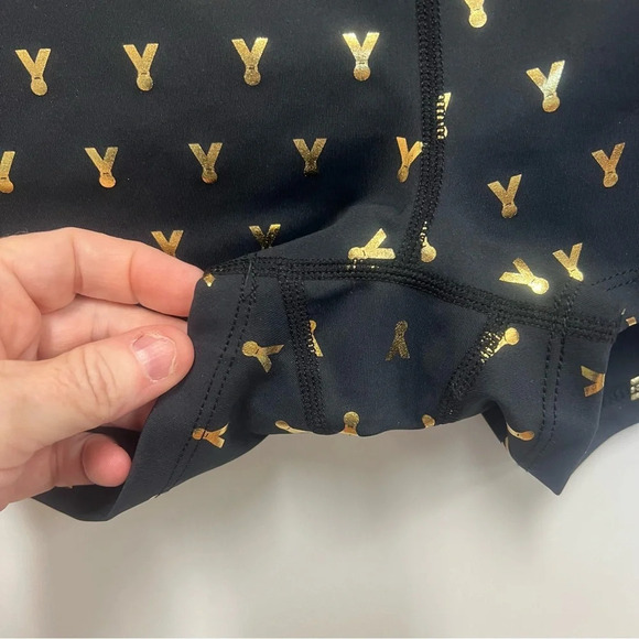 Oiselle Gold Mettle short shorts, with metallic medal pattern size medium - Picture 3 of 9